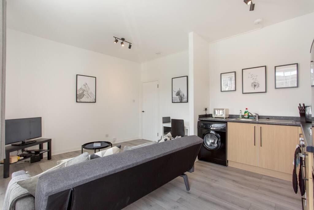 エディンバラModern & Bright 1 Bed For 4 Close To City Centre!アパートメント エクステリア 写真